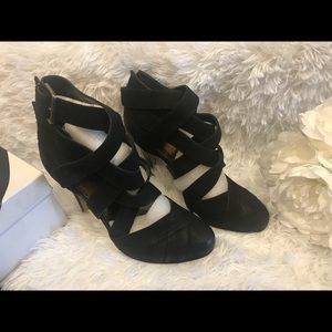 Nine West Black Leather Heels Size 9